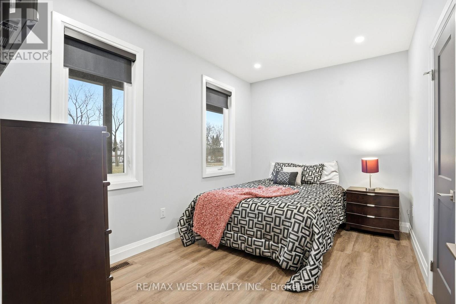 480 Pleasant Beach Road N, Port Colborne, Ontario  L0S 1R0 - Photo 15 - X12861082