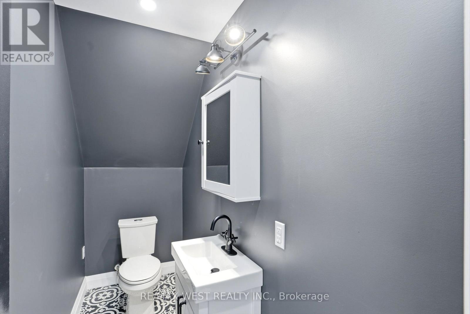 480 Pleasant Beach Road N, Port Colborne, Ontario  L0S 1R0 - Photo 18 - X12861082