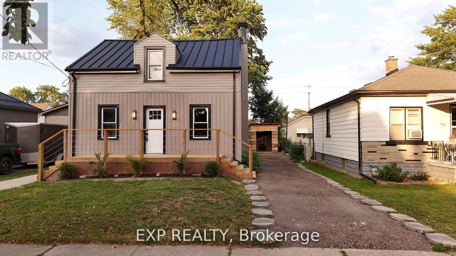 260 Wallace Avenue S, Welland, Ontario  L3B 1R6 - Photo 1 - X12861128