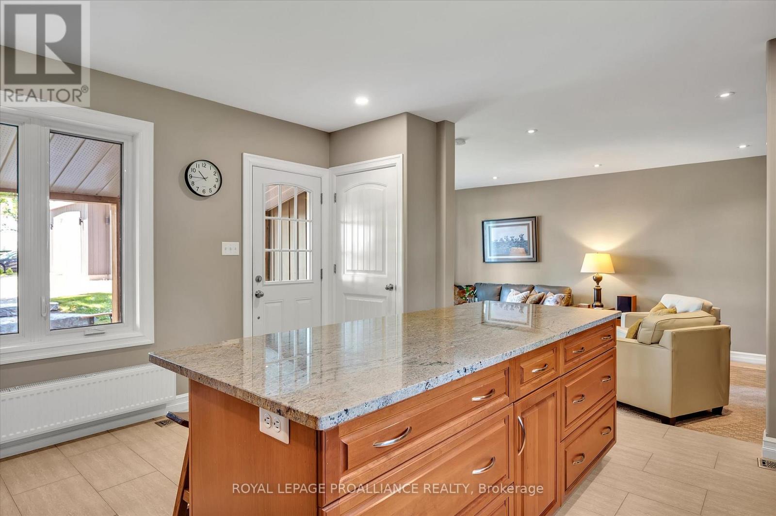 831 Bland Line, Cavan Monaghan, Ontario  L0A 1C0 - Photo 26 - X12861174