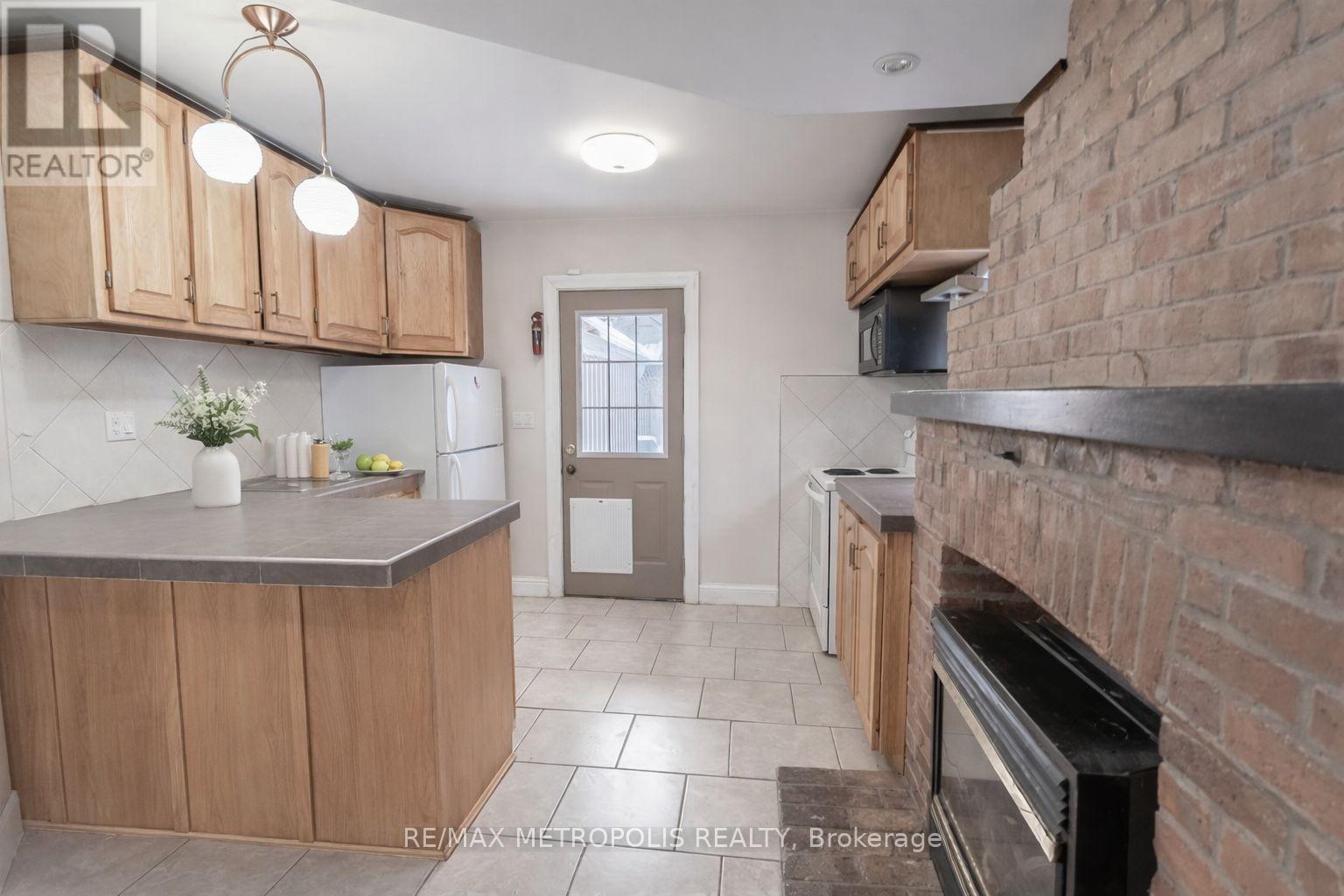 336 Division Street, Kingston, Ontario  K7K 4A3 - Photo 7 - X12861212