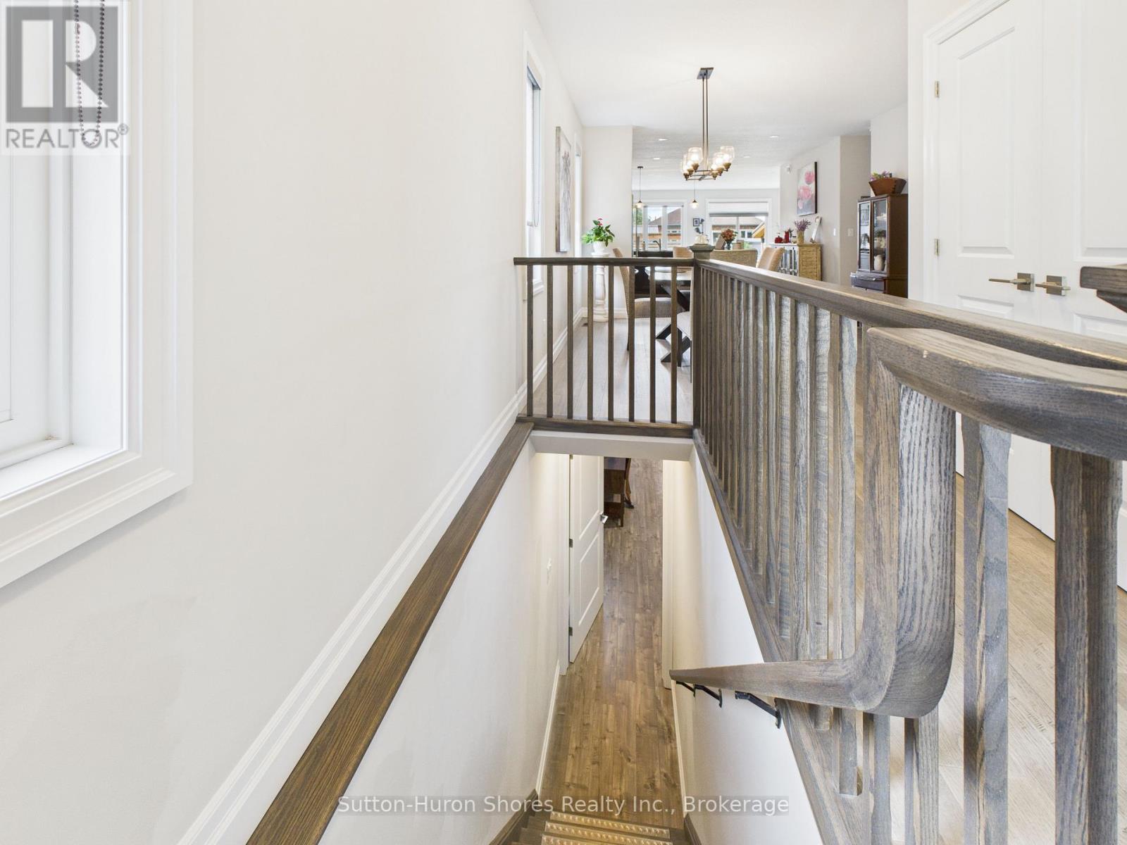 404 Devonshire Road, Saugeen Shores, Ontario  N0H 2C3 - Photo 29 - X12368718