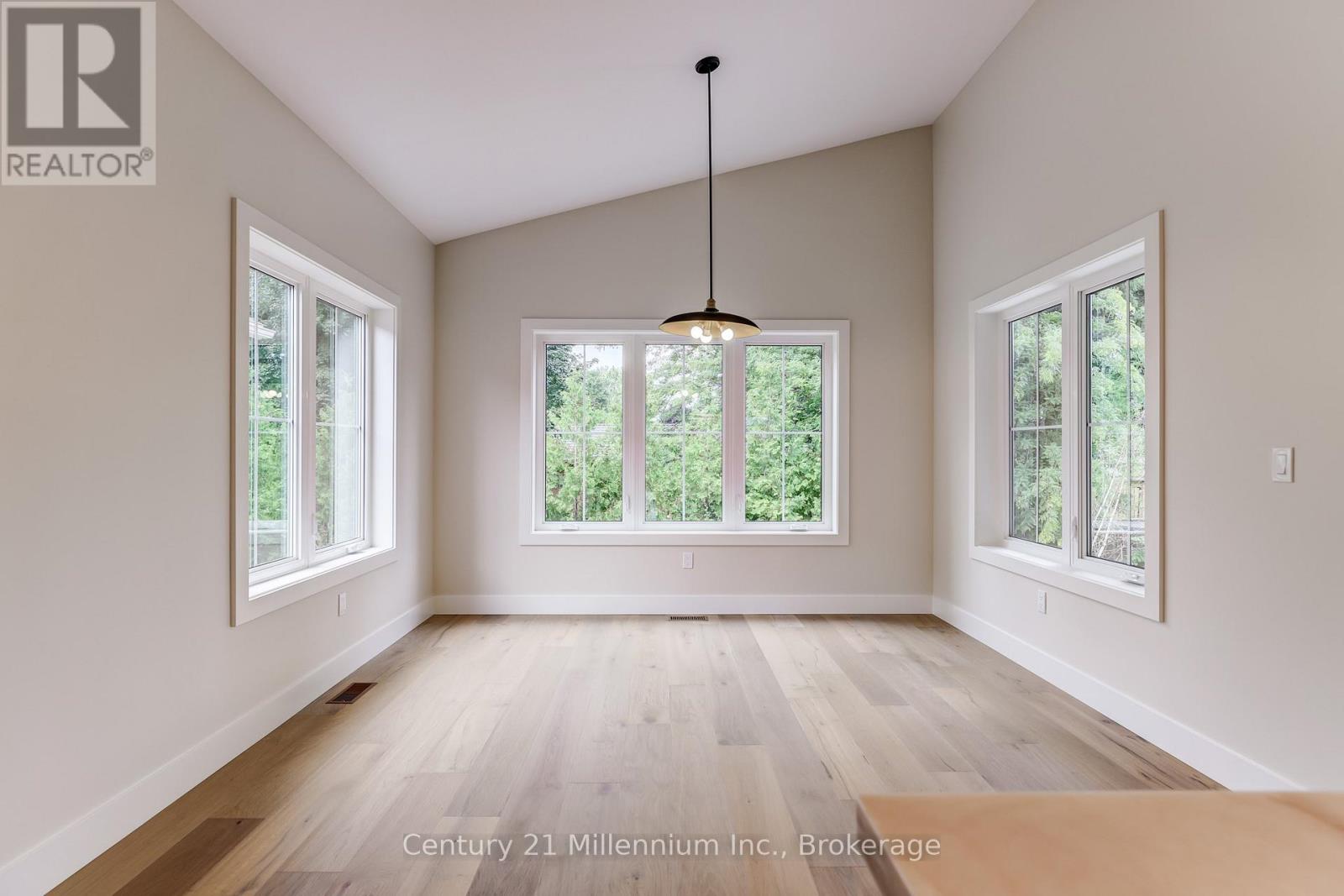 15 Grenville Street N, Saugeen Shores, Ontario  N0H 2L0 - Photo 23 - X12568882