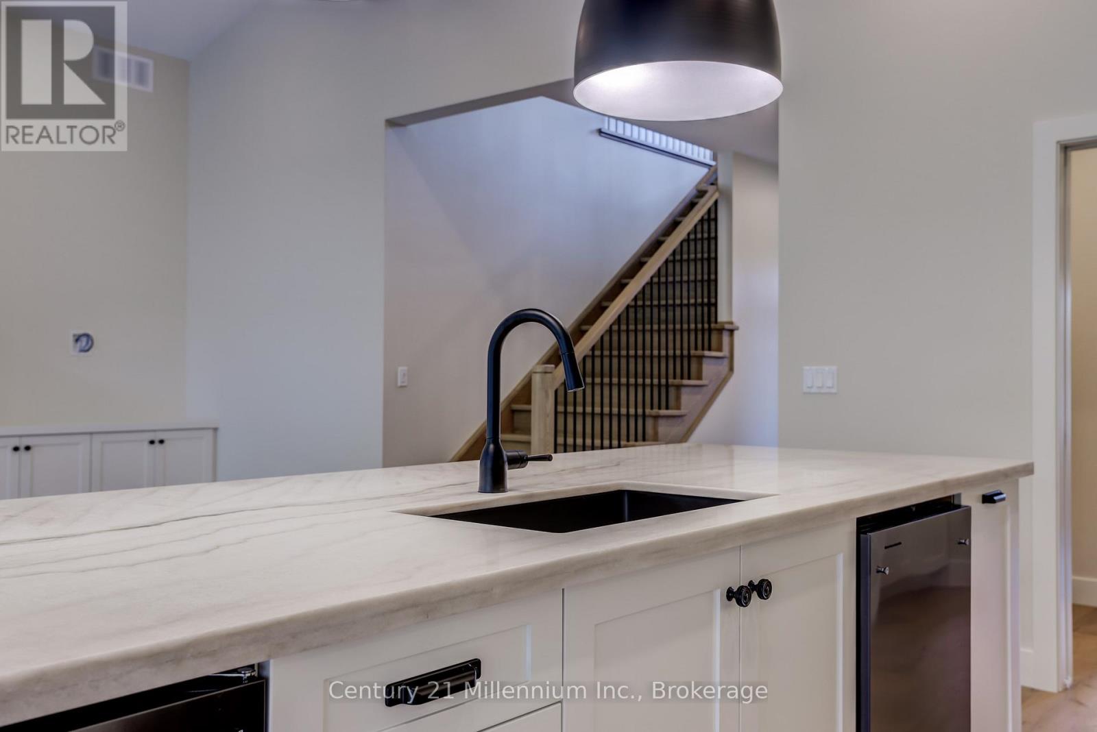 15 Grenville Street N, Saugeen Shores, Ontario  N0H 2L0 - Photo 21 - X12568882