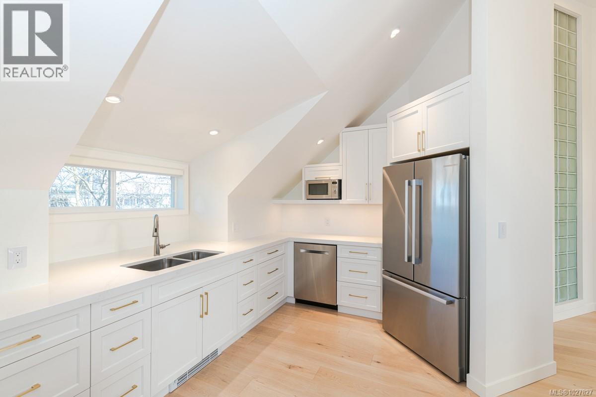 E 1741 Oak Bay Ave, Victoria, British Columbia  V8R 1B8 - Photo 17 - 1027827