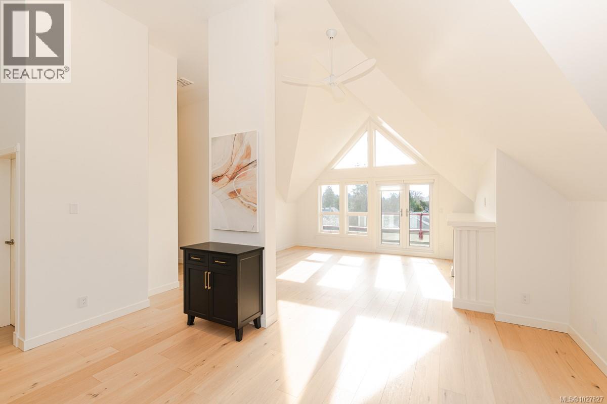 E 1741 Oak Bay Ave, Victoria, British Columbia  V8R 1B8 - Photo 3 - 1027827