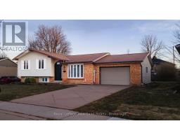 17 SUNCOAST DRIVE W, Goderich, Ontario