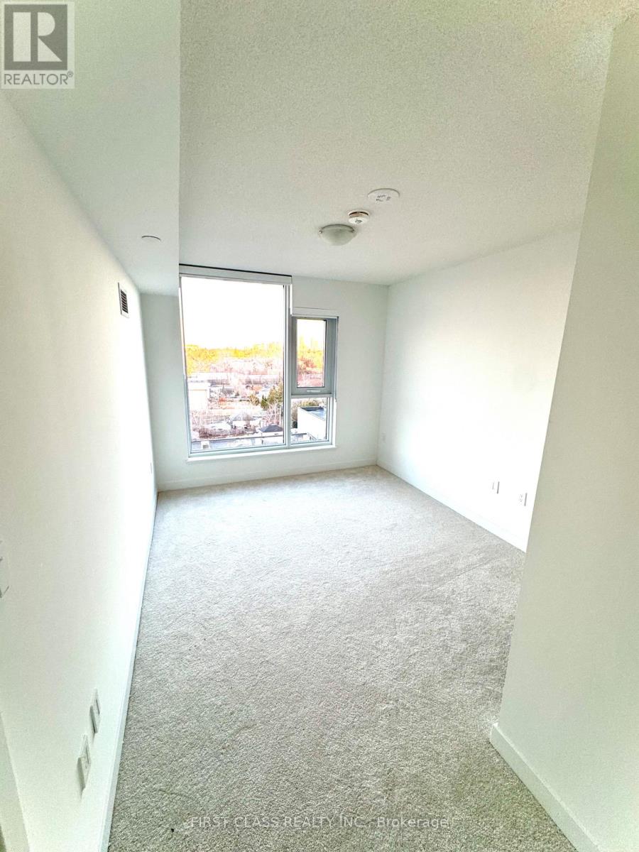 718 - 556 Marlee Avenue, Toronto, Ontario  M6B 0B1 - Photo 13 - W12789108