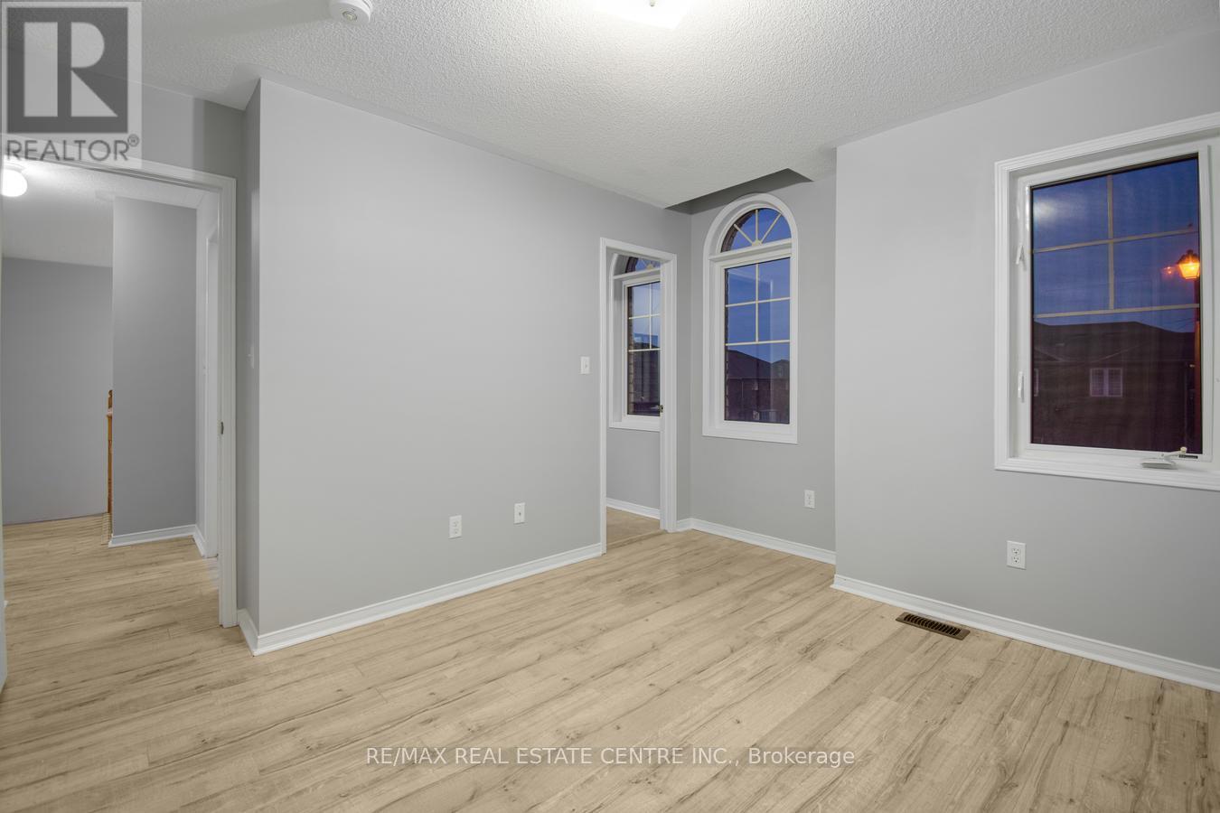 112 Commodore Drive, Brampton, Ontario L6X 0S6 - Photo 26 - W12791788