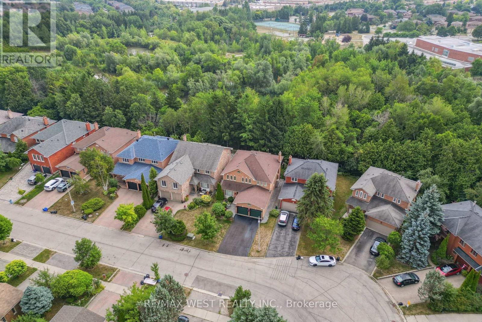 43 Summitcrest Drive, Richmond Hill, Ontario  L4S 1A7 - Photo 27 - N12860870