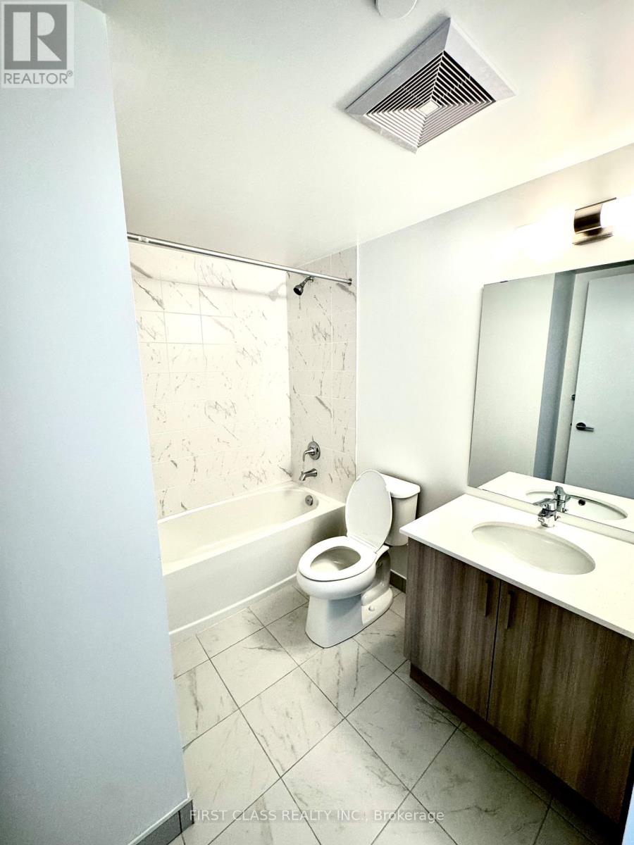 718 - 556 Marlee Avenue, Toronto, Ontario  M6B 0B1 - Photo 16 - W12789108