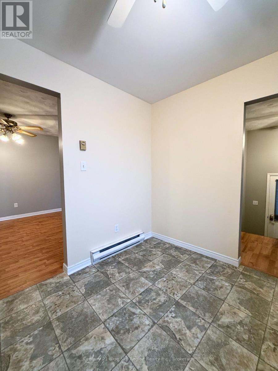 14 Cypress Court, North Bay (College Heights), Ontario  P1B 9G9 - Photo 7 - X12861364