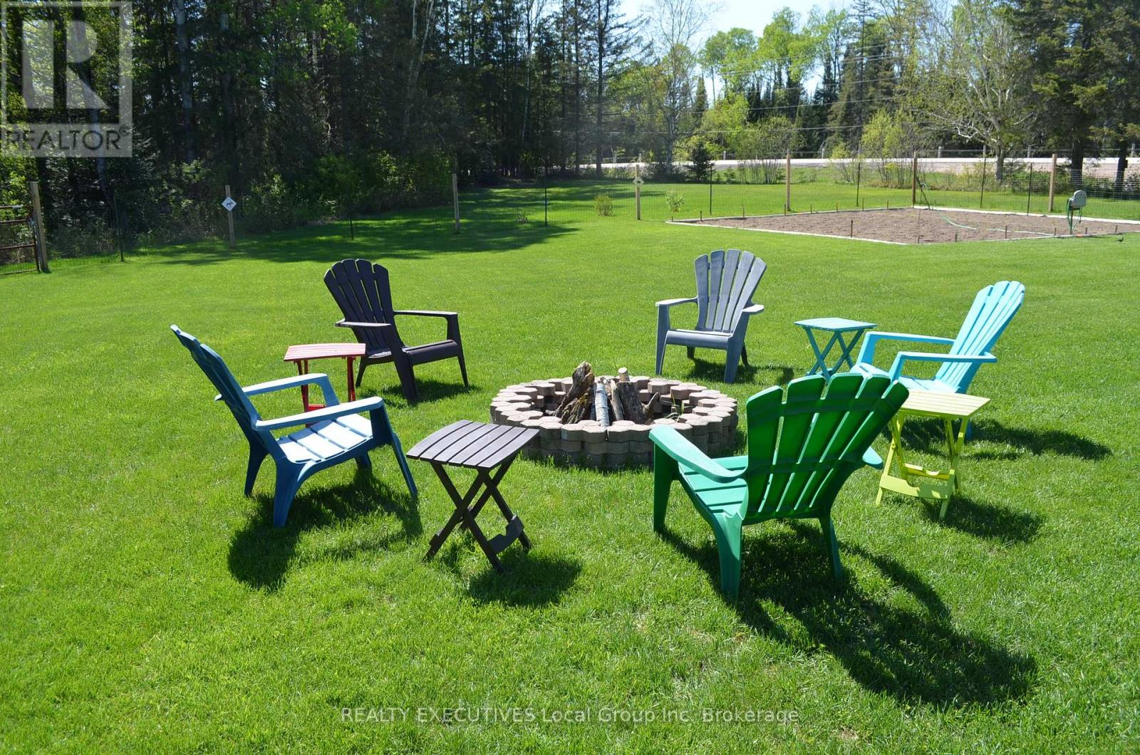 11 Chalet Road, Powassan, Ontario  P0H 2L0 - Photo 13 - X12861388