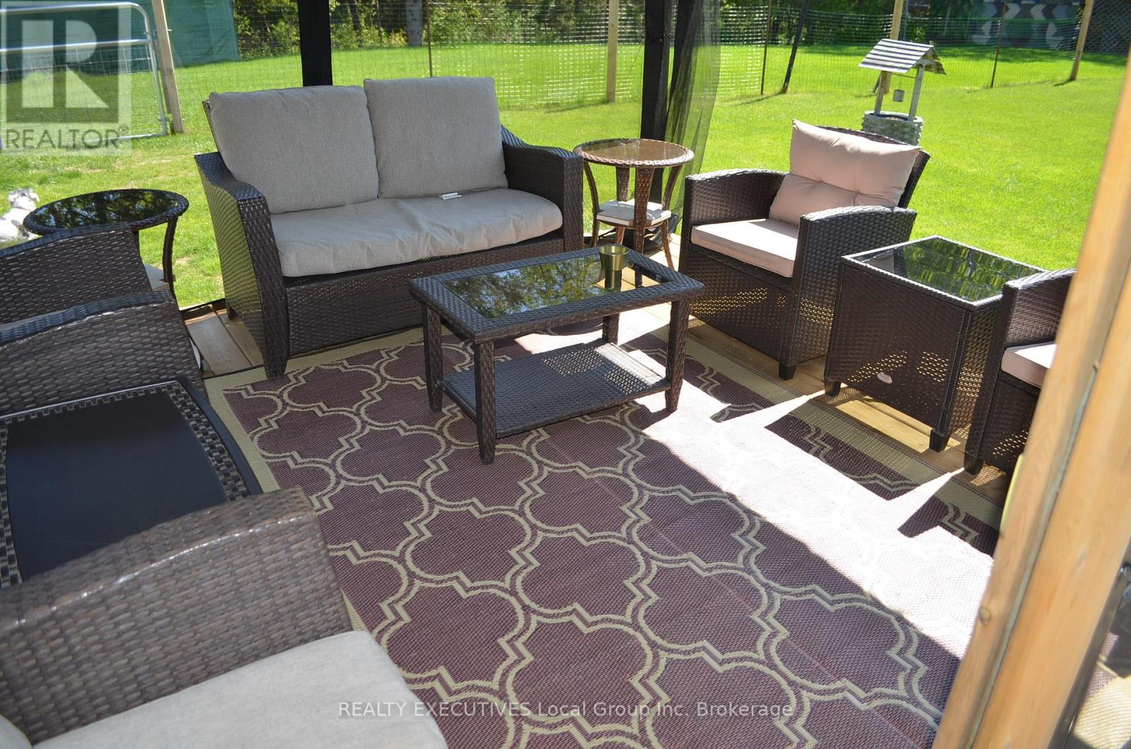 11 Chalet Road, Powassan, Ontario  P0H 2L0 - Photo 17 - X12861388