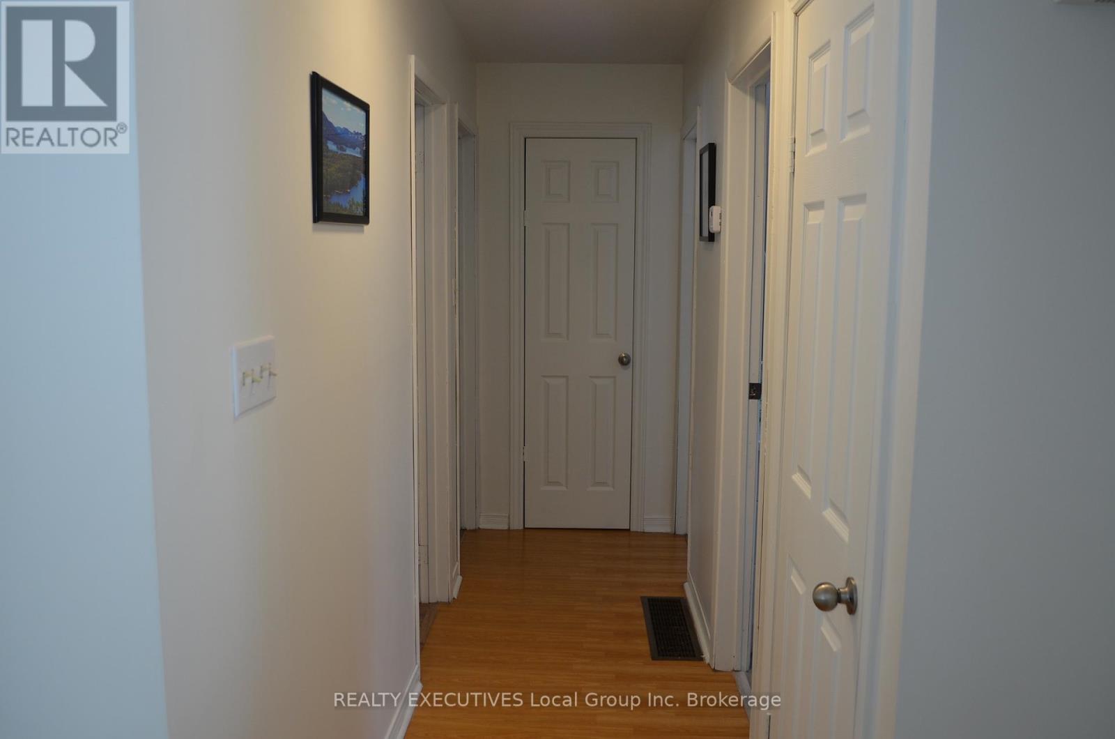 11 Chalet Road, Powassan, Ontario  P0H 2L0 - Photo 28 - X12861388