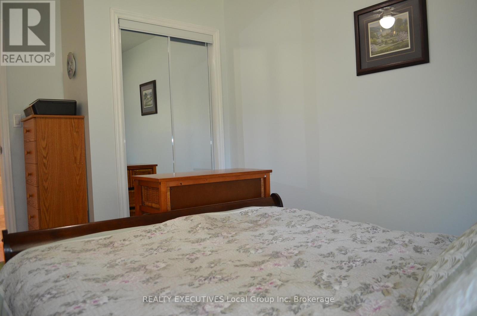 11 Chalet Road, Powassan, Ontario  P0H 2L0 - Photo 30 - X12861388