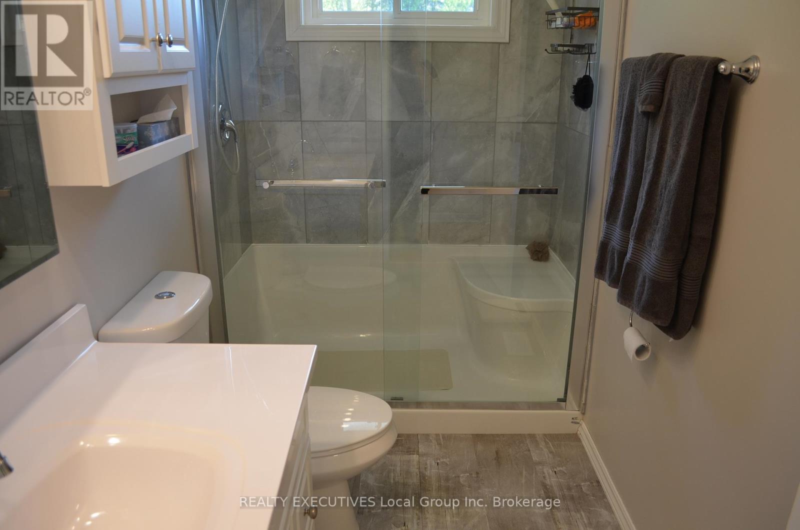 11 Chalet Road, Powassan, Ontario  P0H 2L0 - Photo 34 - X12861388