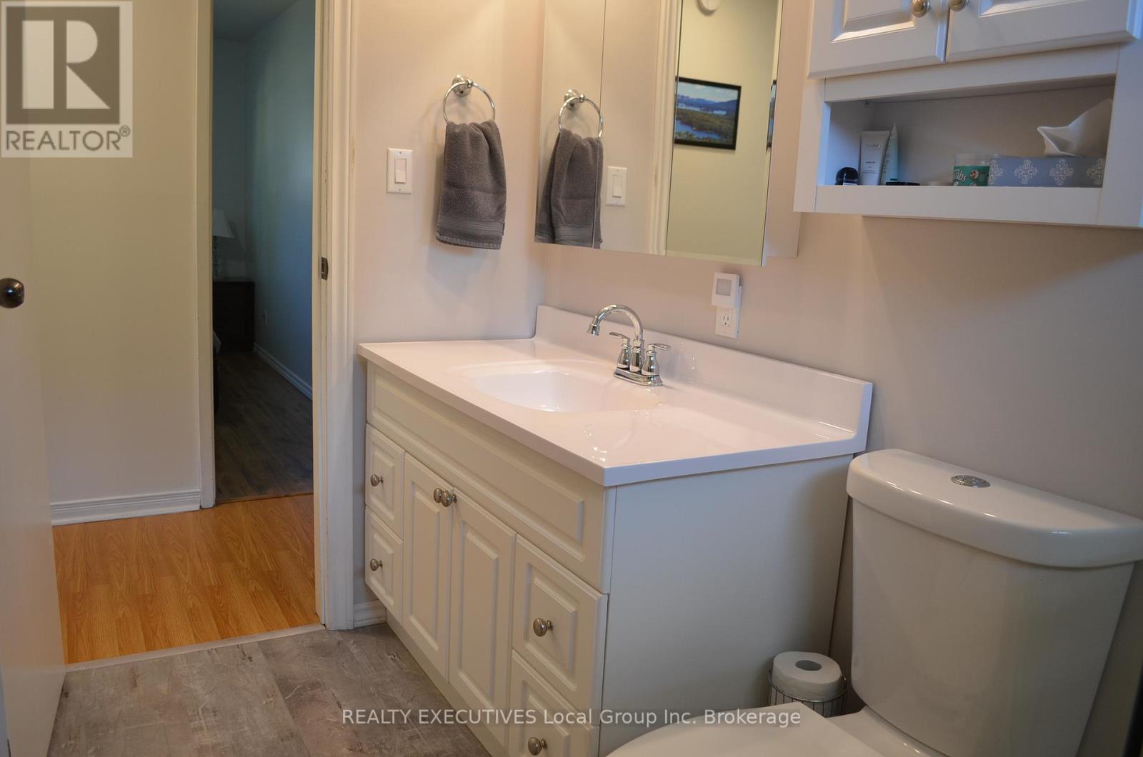 11 Chalet Road, Powassan, Ontario  P0H 2L0 - Photo 35 - X12861388