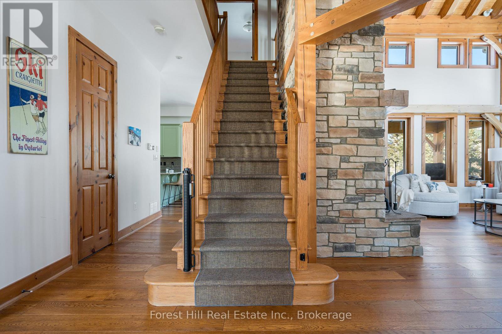 106 Manitou Court, Blue Mountains, Ontario  L9Y 0B6 - Photo 3 - X12861302