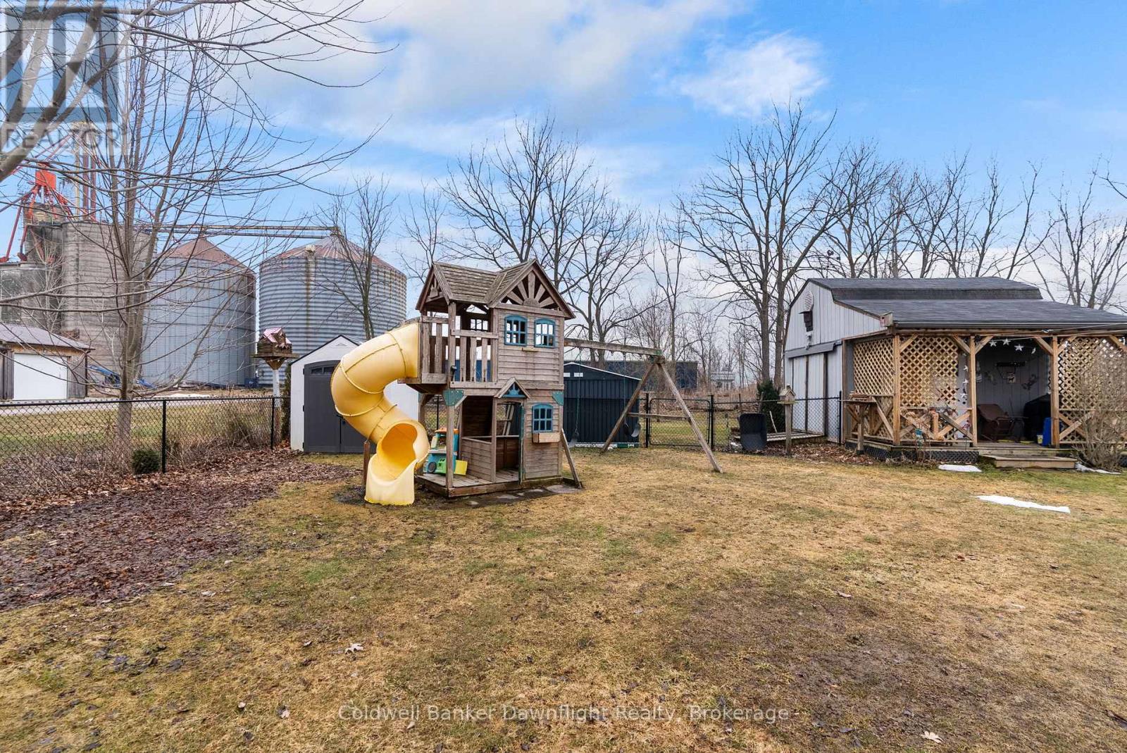 117 Mill Street, North Middlesex, Ontario  N0M 2K0 - Photo 41 - X12861366