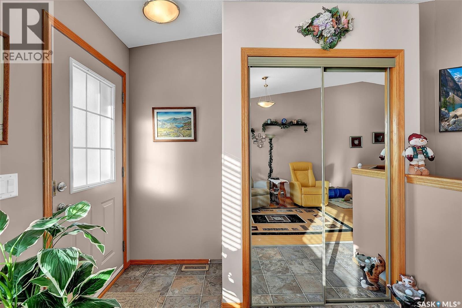 347 Sangster Boulevard, Regina, Saskatchewan  S4R 8V3 - Photo 3 - SK029969