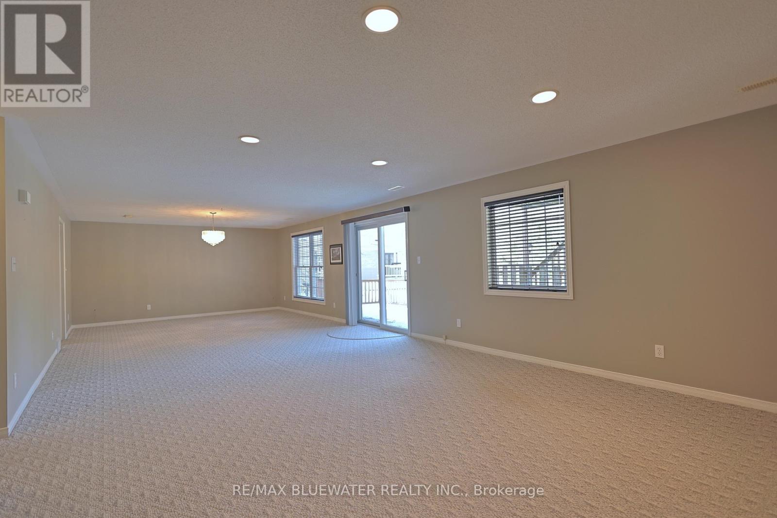 #8 - 9826 Northville Crescent, Lambton Shores, Ontario  N0M 1T0 - Photo 39 - X12861312