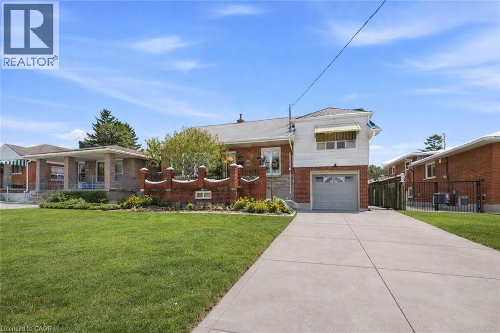 314 HAWKRIDGE Avenue, Hamilton, Ontario