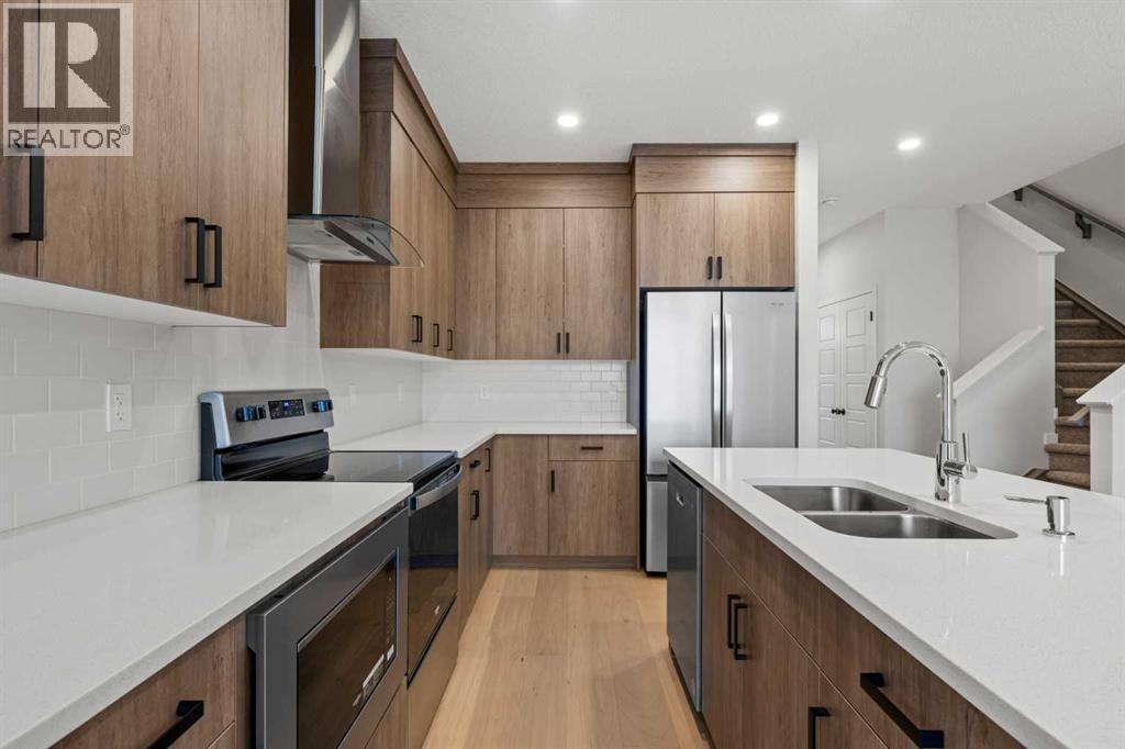 117 Bridgeport Gate, Chestermere, Alberta  T1X 3E5 - Photo 10 - A2285498