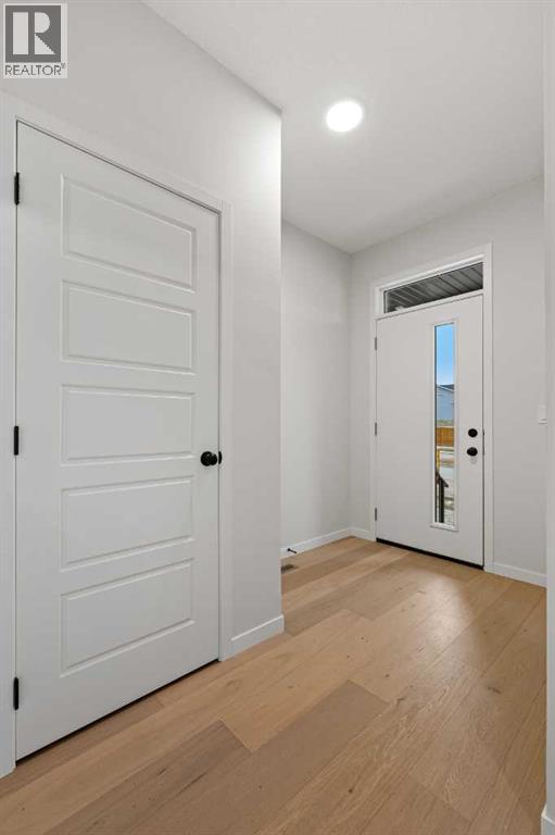 117 Bridgeport Gate, Chestermere, Alberta  T1X 3E5 - Photo 30 - A2285498