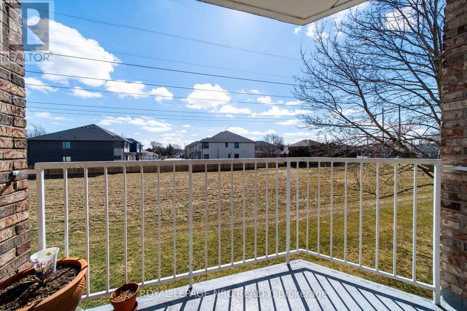 202b - 1061 Vansickle Road N, St. Catharines, Ontario  L2S 2X4 - Photo 15 - X12861382