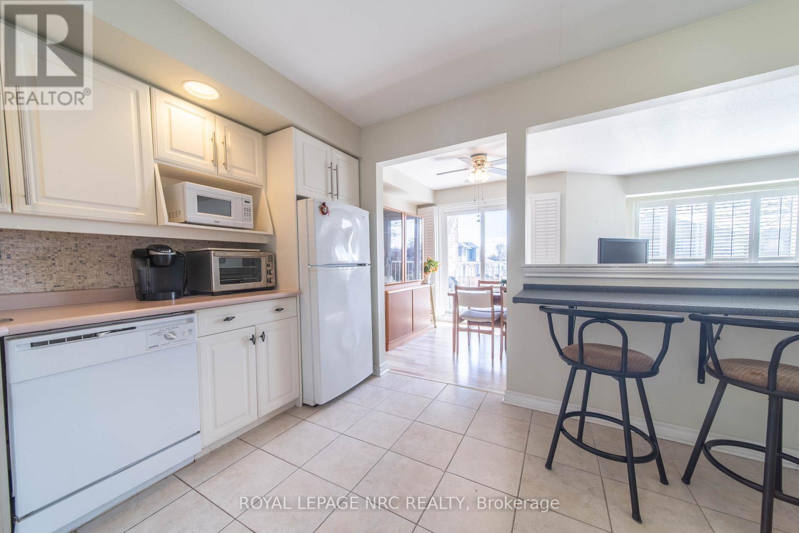 202b - 1061 Vansickle Road N, St. Catharines, Ontario  L2S 2X4 - Photo 5 - X12861382