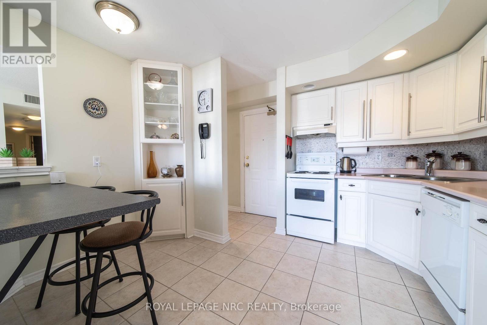 202b - 1061 Vansickle Road N, St. Catharines, Ontario  L2S 2X4 - Photo 7 - X12861382