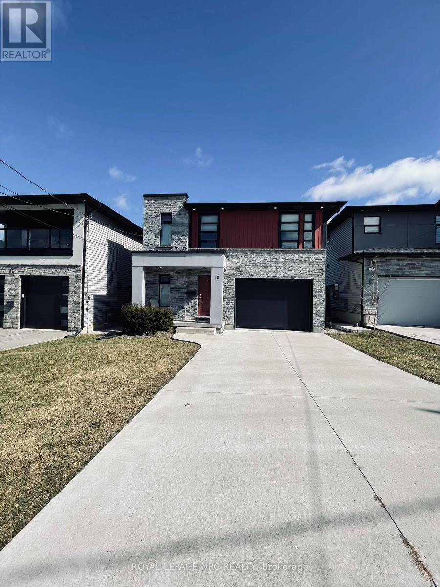 10 LEESON STREET, St. Catharines, Ontario