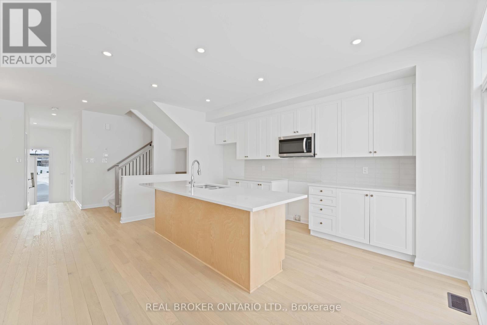 661 Hamsa Street, Ottawa, Ontario  K2J 6Z7 - Photo 7 - X12849160