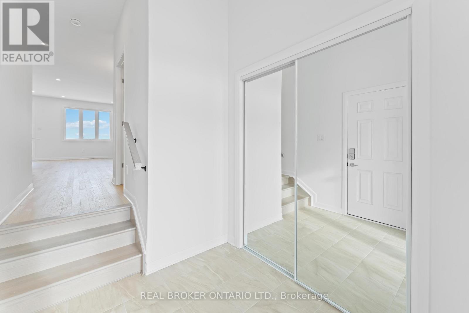 661 Hamsa Street, Ottawa, Ontario  K2J 6Z7 - Photo 2 - X12849160