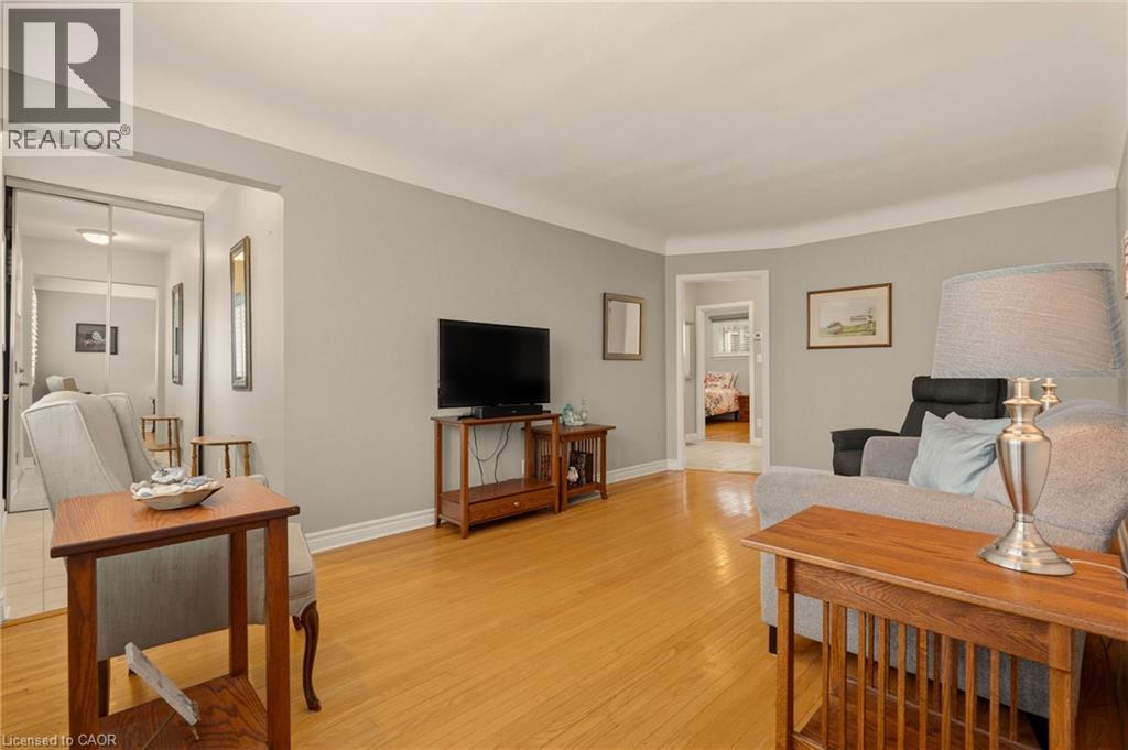 51 Westwood Avenue, Hamilton, Ontario  L8S 2A7 - Photo 6 - 40810455