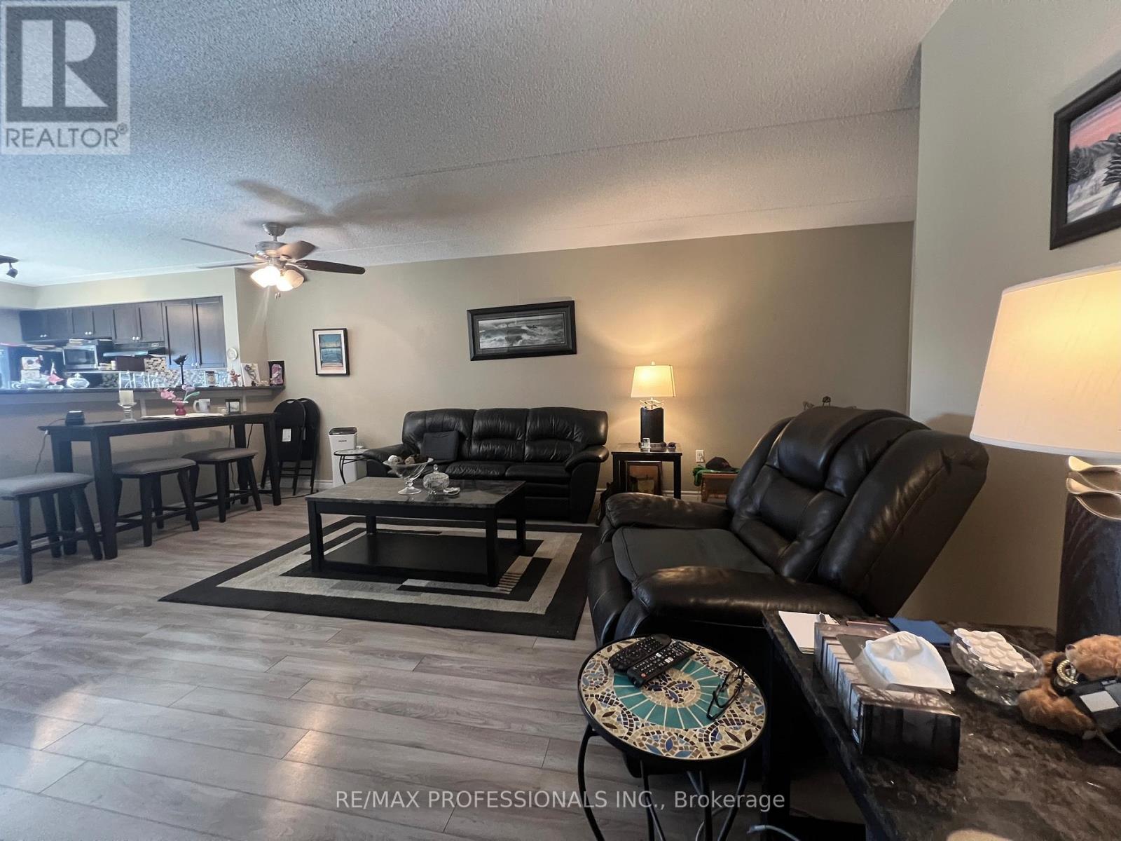 107 - 1390 Main Street E, Milton, Ontario  L9T 7S9 - Photo 10 - W12856964