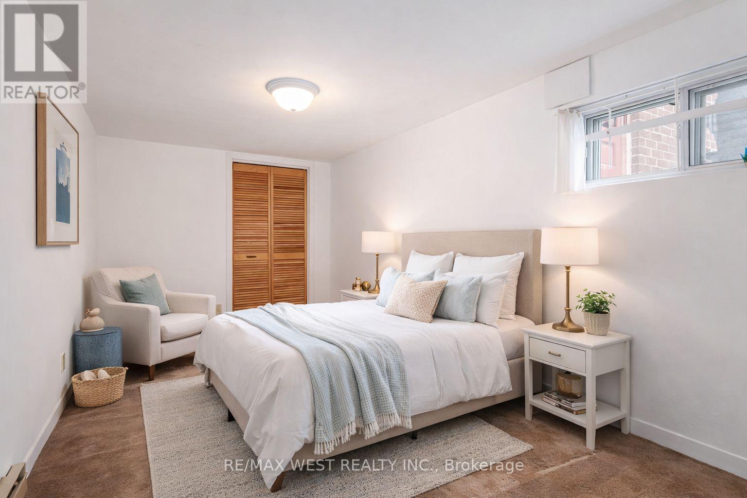 3 Glenroy Avenue, Toronto, Ontario  M8Y 2L9 - Photo 18 - W12861132