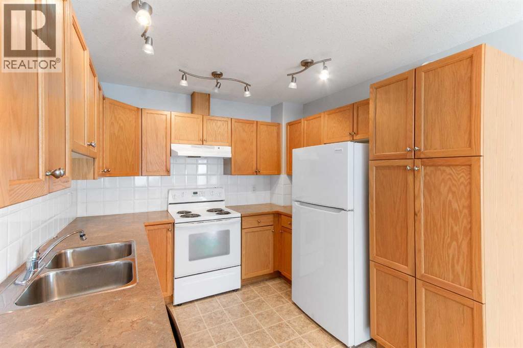 204, 4833 52 Street, Olds, Alberta  T4H 1G2 - Photo 6 - A2291386