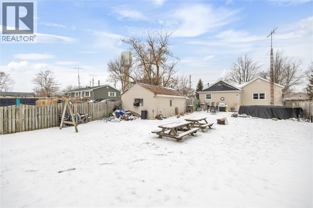 2355 Boswell Street, St Clair, Ontario  N0N 1B0 - Photo 16 - 26004859