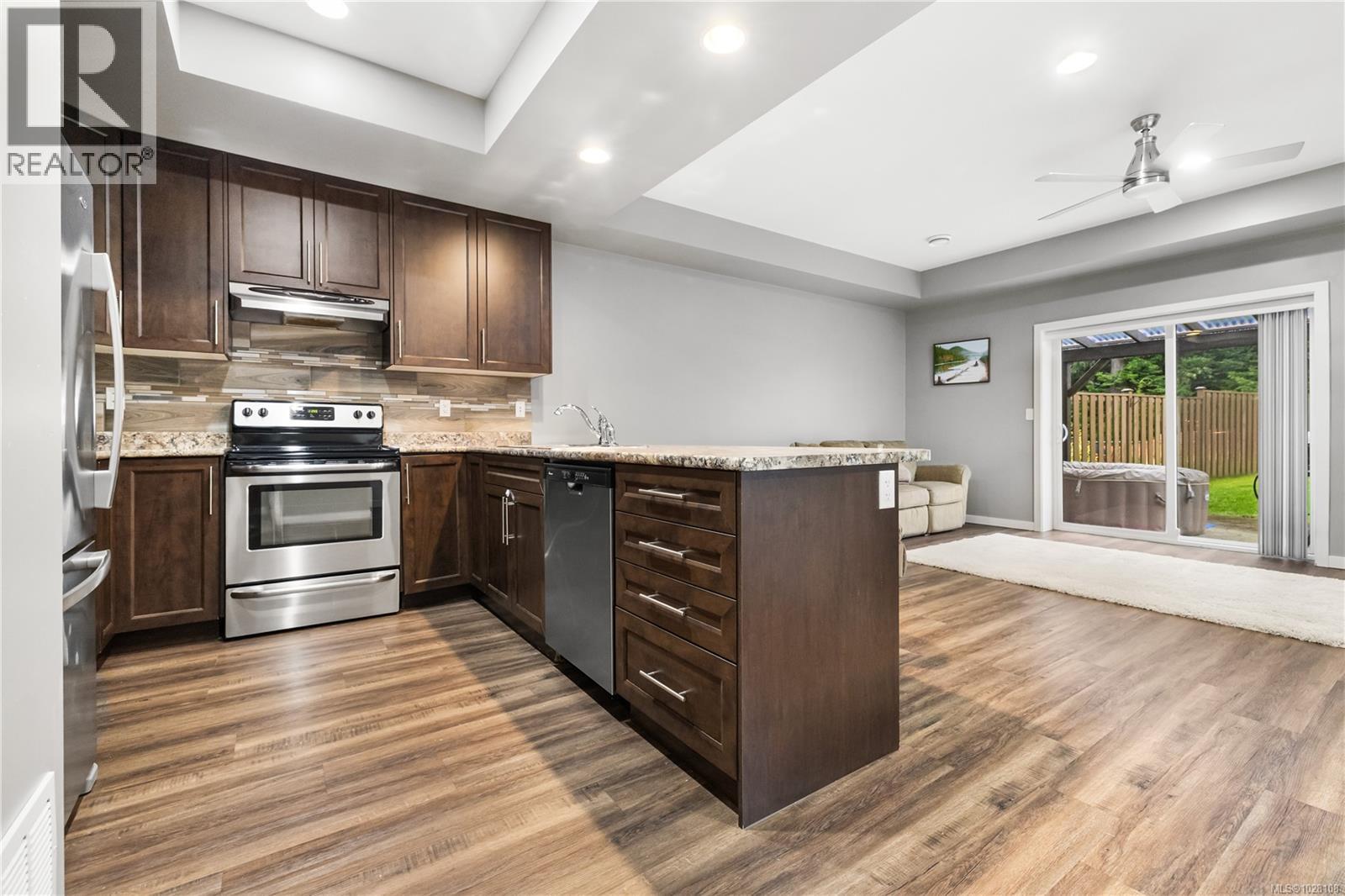 5 1340 Creekside Way, Campbell River, British Columbia  V9W 8A9 - Photo 3 - 1028108