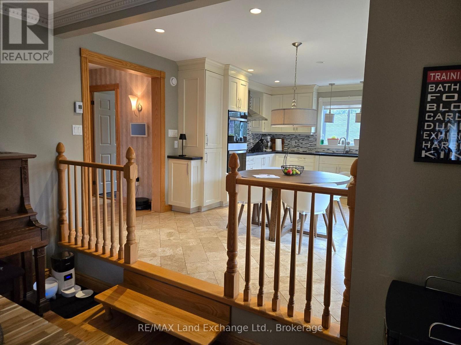 924 Parkplace Place N, Huron-Kinloss, Ontario  N2Z 0B9 - Photo 12 - X12841214