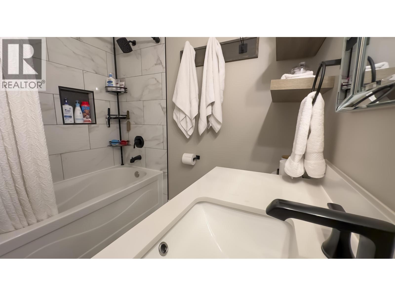 432 Vanderview Drive, Vanderhoof, British Columbia  V0J 3A0 - Photo 15 - R3097335