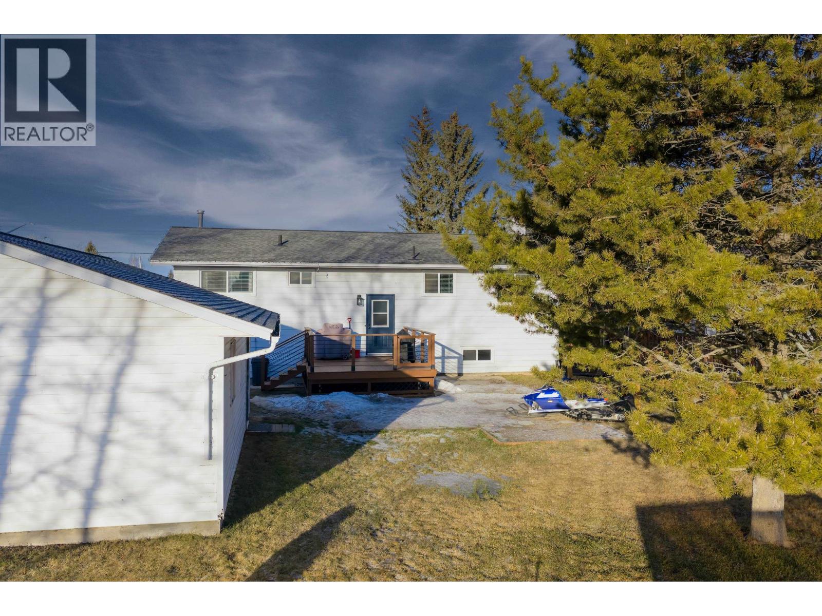 432 Vanderview Drive, Vanderhoof, British Columbia  V0J 3A0 - Photo 28 - R3097335