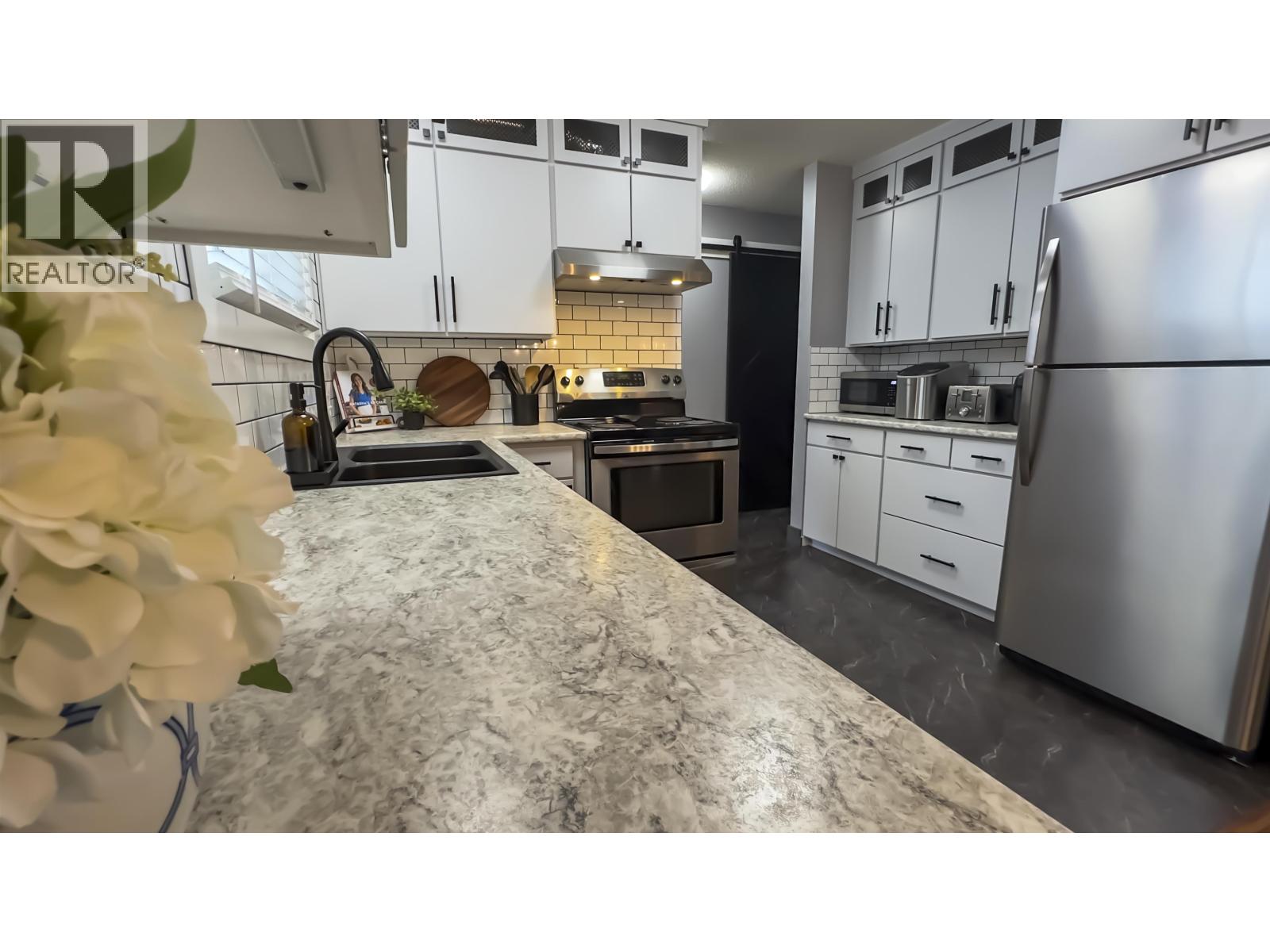 432 Vanderview Drive, Vanderhoof, British Columbia  V0J 3A0 - Photo 7 - R3097335