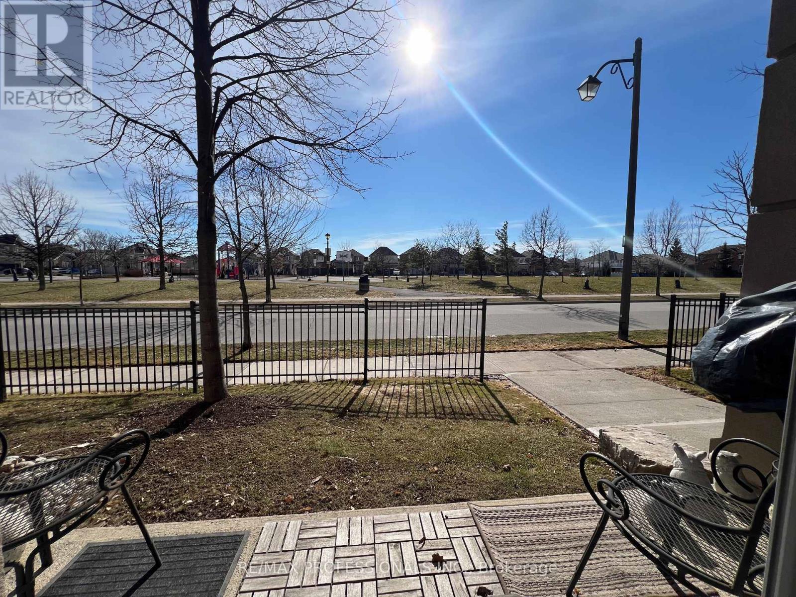 107 - 1390 Main Street E, Milton, Ontario  L9T 7S9 - Photo 30 - W12856964