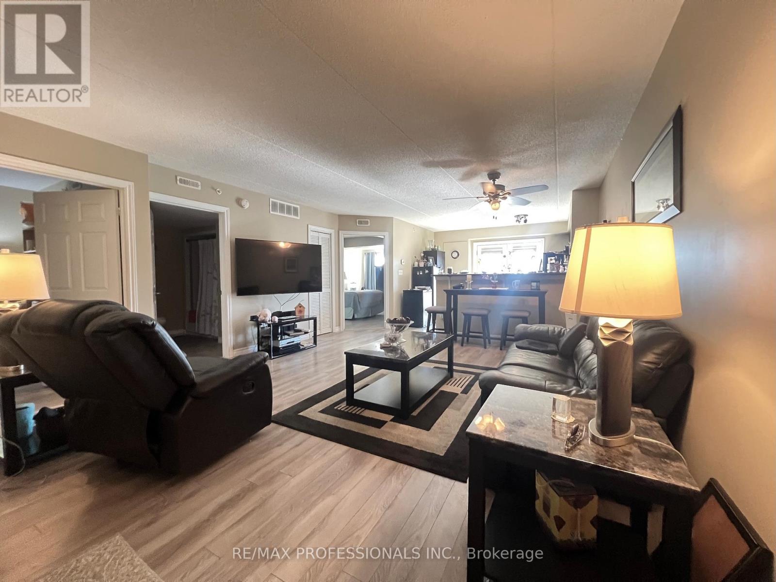 107 - 1390 Main Street E, Milton, Ontario  L9T 7S9 - Photo 7 - W12856964