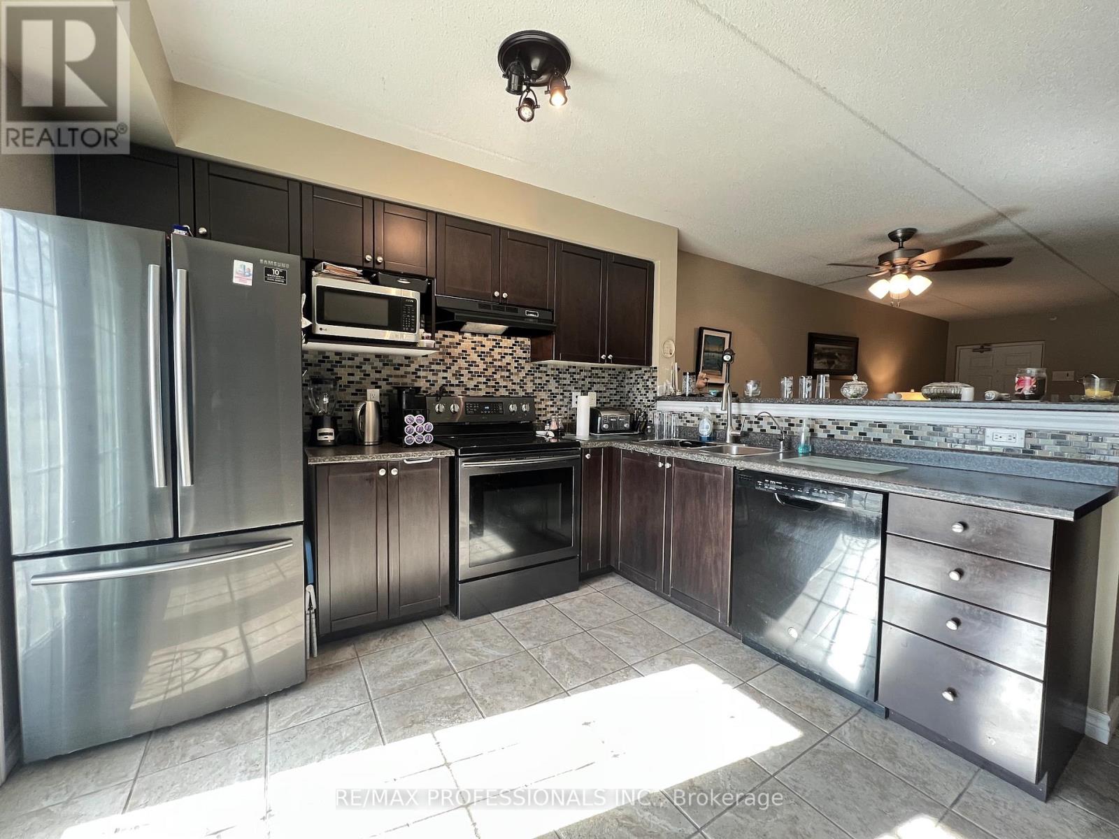 107 - 1390 Main Street E, Milton, Ontario  L9T 7S9 - Photo 19 - W12856964