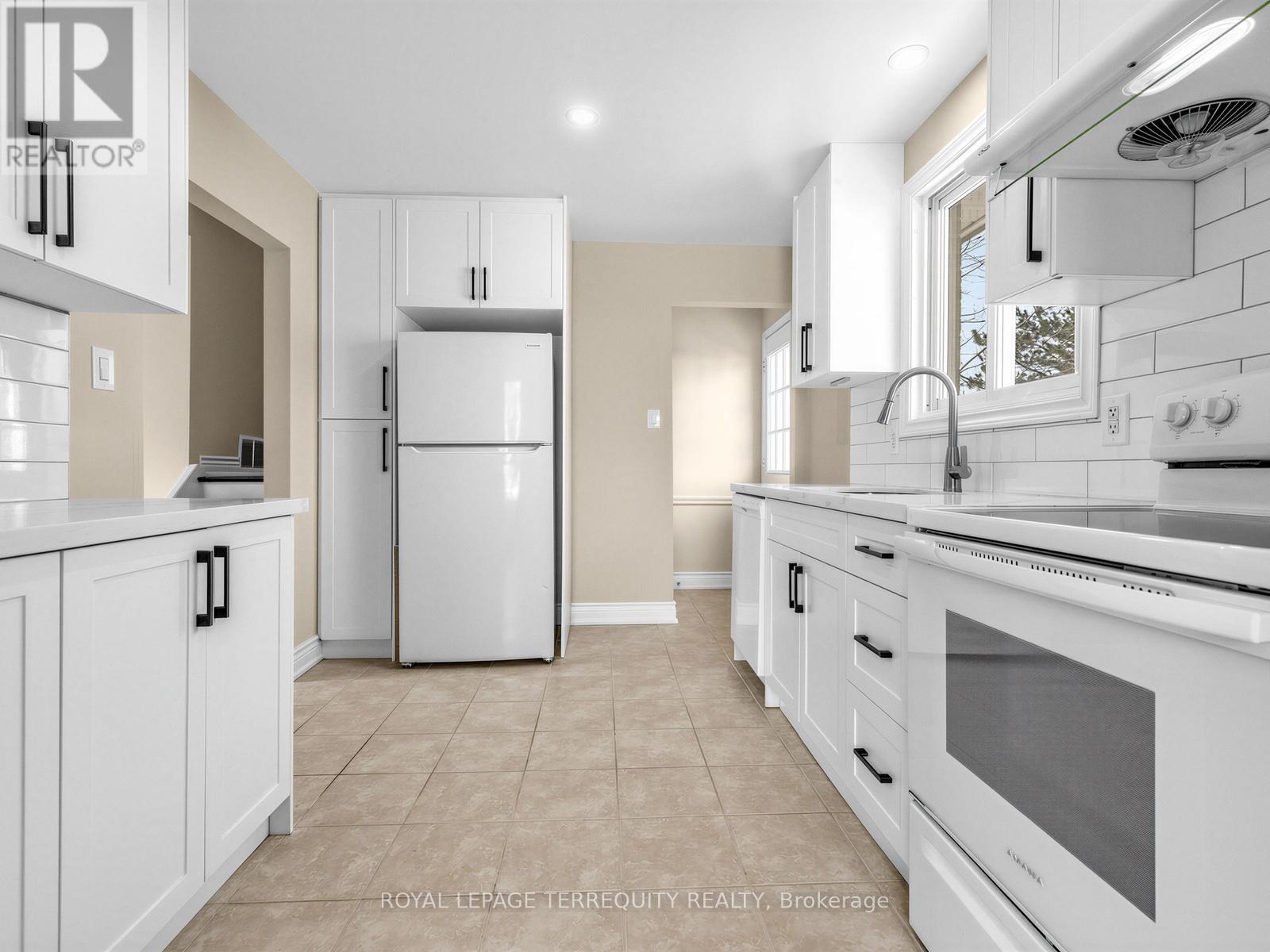 8 William Smart Road, New Tecumseth (Tottenham), Ontario  L0G 1W0 - Photo 16 - N12861314