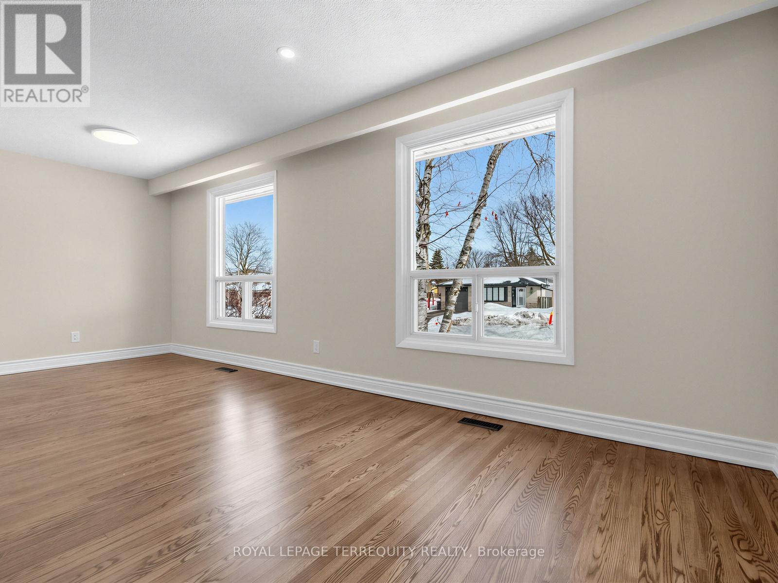 8 William Smart Road, New Tecumseth (Tottenham), Ontario  L0G 1W0 - Photo 7 - N12861314